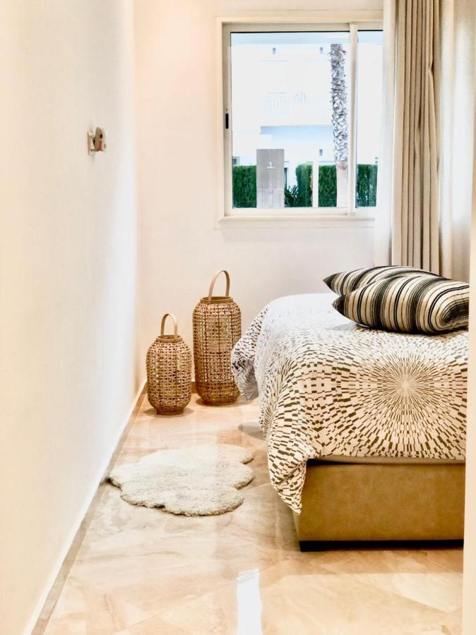 Appartement Apparemment De Luxe Vue Piscine