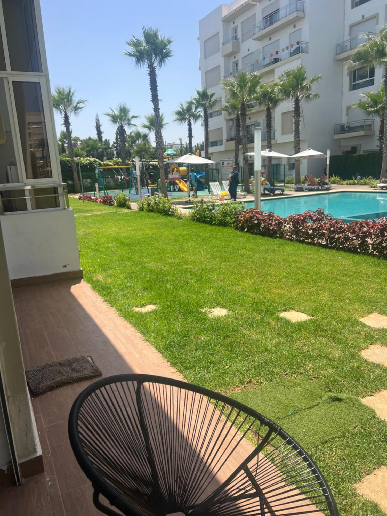 Apparemment De Luxe Vue Piscine Bouznika